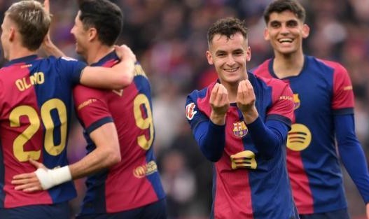 半岛体育官网-红牌加紧密赛程，让巴萨皇社强强对话变一边倒比赛