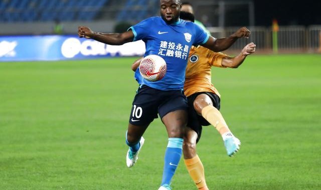半岛体育官网-中超总结②：低质外援拉低中超水准 依赖症仍然明显